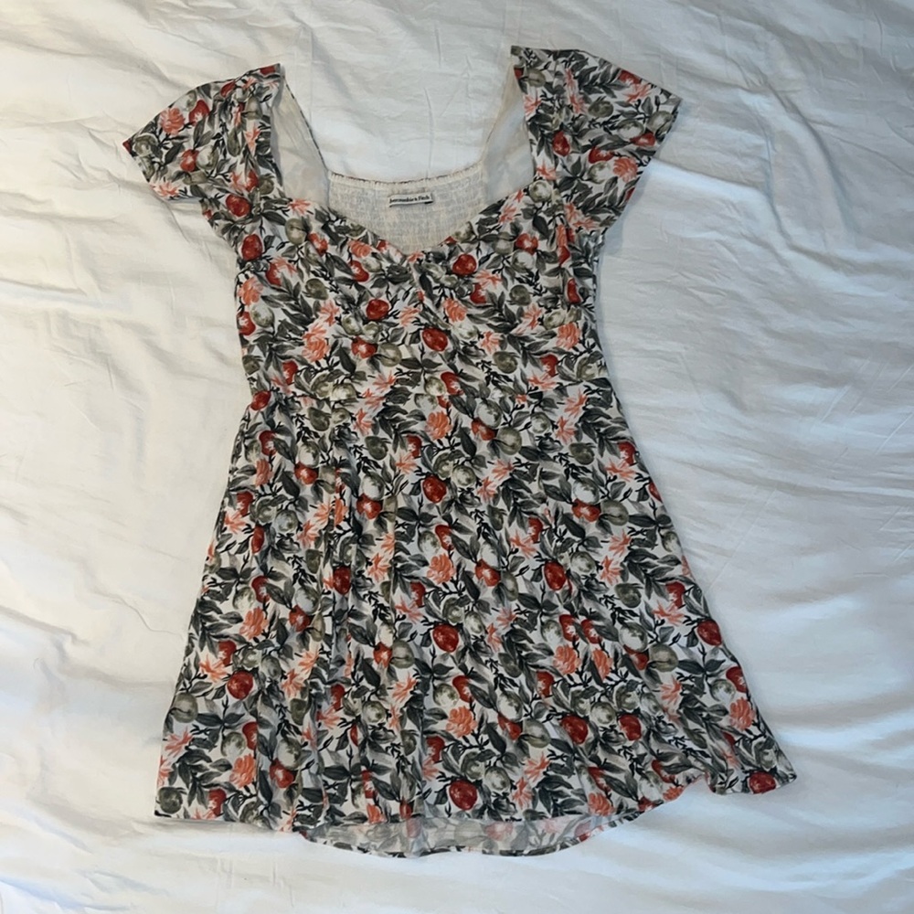 Abercrombie & Fitch Romantic Flutter Sleeve Dress